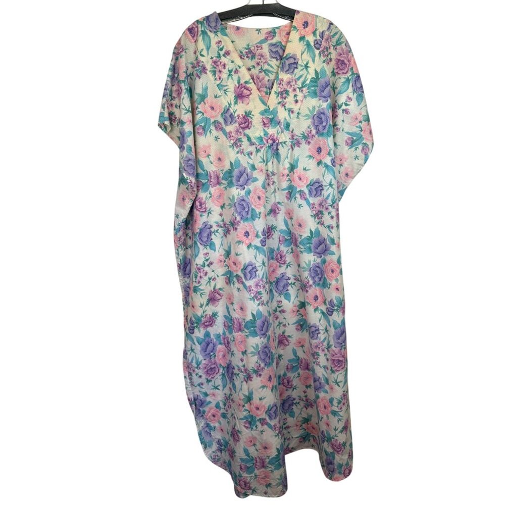 Vintage Womens Floral Print Caftan With V-Neckline One Size Fits Most Athleisure